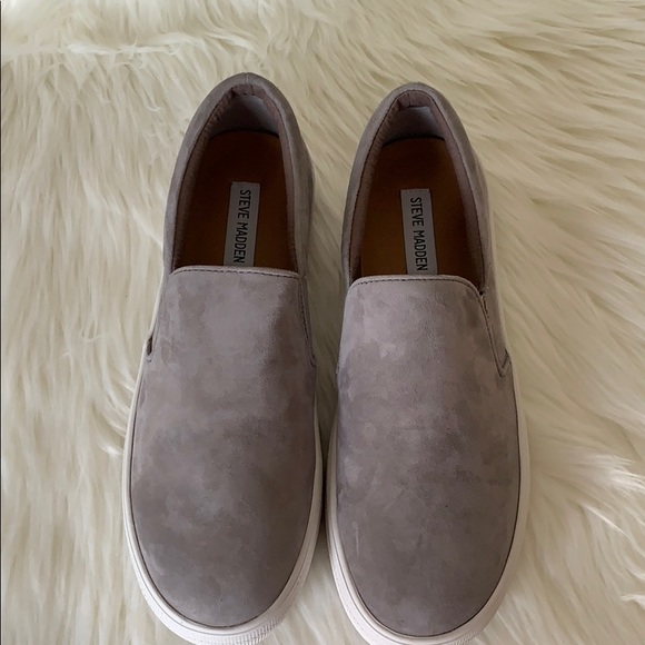 Steve Madden Gills Grey Suede Slip-on Sneaker Size 9.5 New in Box - Picture 2 of 13